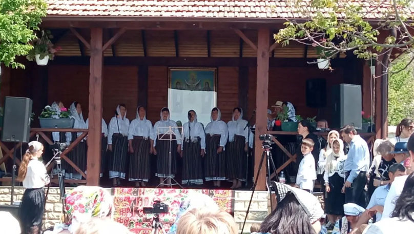O casă pentru copii orfani, deschisă cu ajutorul voluntarilor din Hârtop