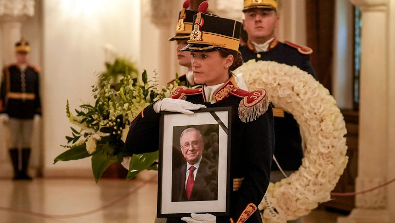 Ambasada Moldovei la București, omagiu pentru Iliescu. Chișinăul tace