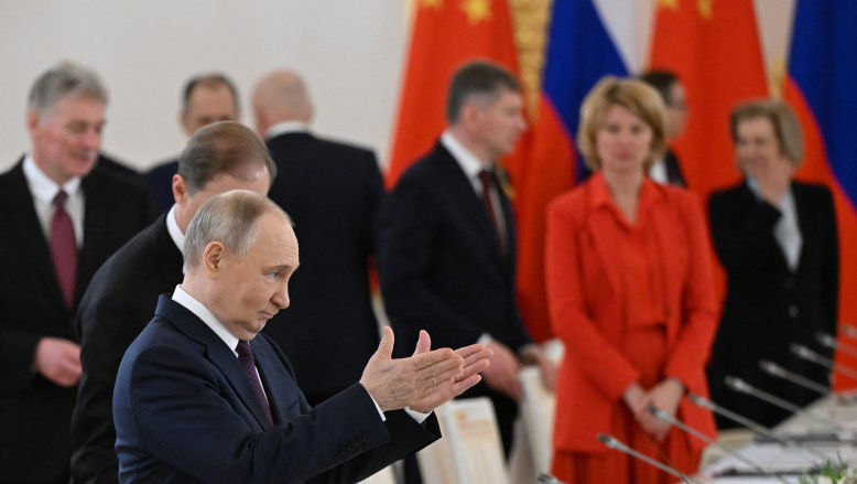 Cinci europarlamentari merg la parada lui Putin de Ziua Victoriei