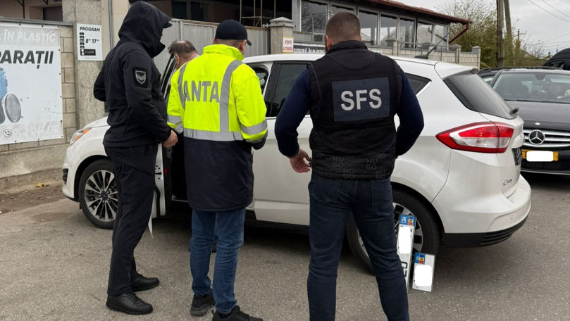 Taximetriștii, luați la control: Au fost aplicate amenzi de mii de lei