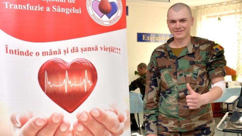 Militarii Armatei Naționale au donat sânge la Chișinău, Bălți și Cahul