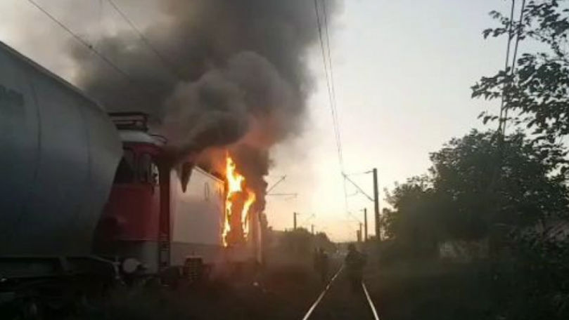 Incendiu la Ungheni: Locomotiva unui tren de marfă a luat foc