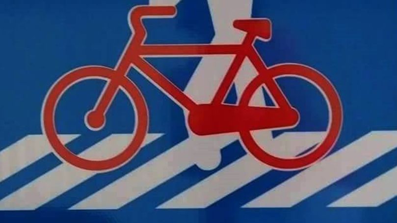 În Capitală au fost instalate semne rutiere speciale pentru bicicliști