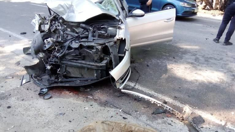 Accident la Edineț: Un șofer beat criță a intrat în plin într-un tractor
