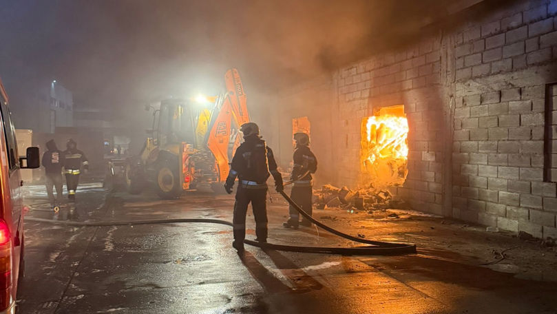 Incendiul de la depozitul din Chișinău, stins după 20 de ore