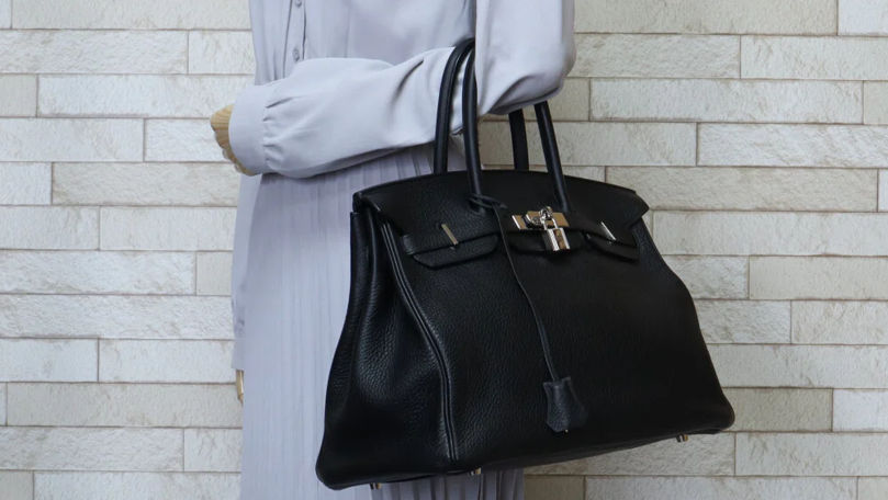 Prima geantă Birkin creată de Hermes va fi scoasă la licitație în iulie