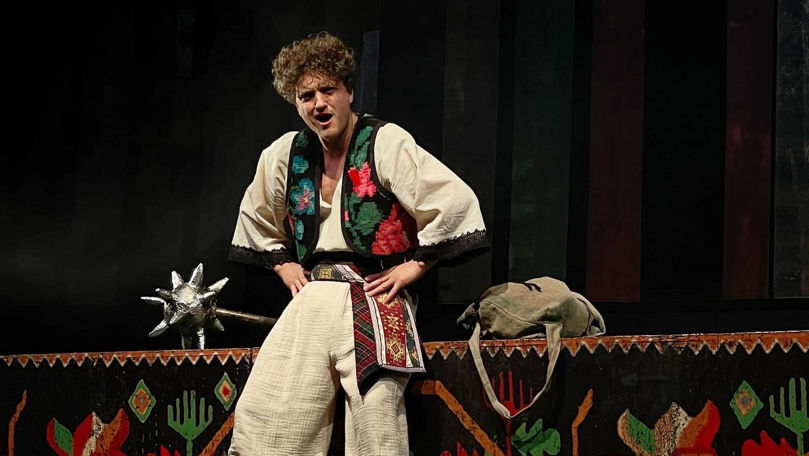 Premieră la Teatrul Luceafărul: Povestea Făt-Frumos, adaptată realităţii