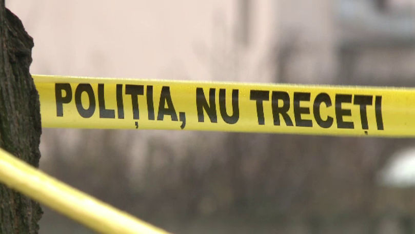 Bărbatul găsit mort la Văsieni ar fi fost torturat de doi tineri