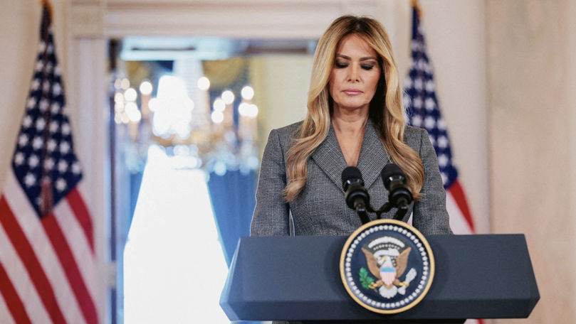 Жертвы Эпштейна выступили с критикой в адрес Мелании Трамп.