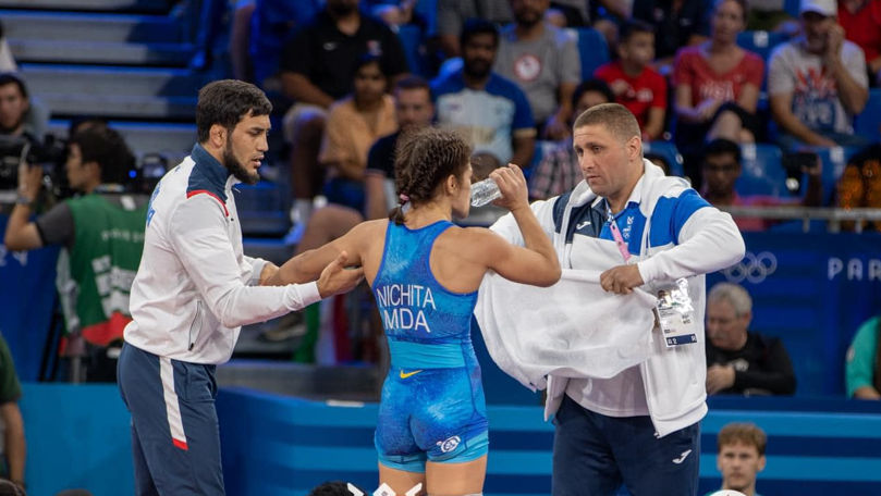 Antrenorul lotului olimpic a primit în dar un câine de la un deputat PAS