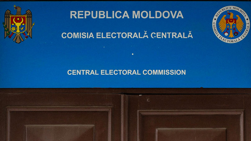 В Молдове ограничили деятельность Социалистической партии и распустили Консервативную.