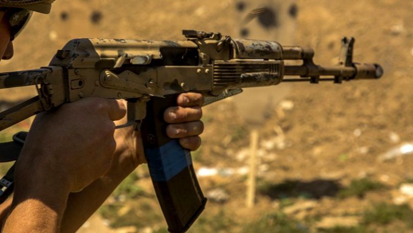 România: Un militar s-a împușcat în cap cu pistolul automat