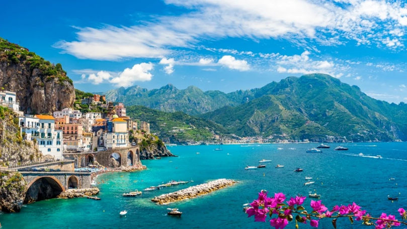 Coasta Amalfi va avea propriul aeroport: Când se va deschide