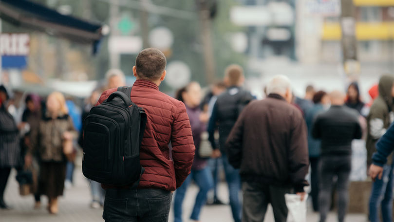Каждый седьмой гражданин Молдовы намерен уехать жить за границу.