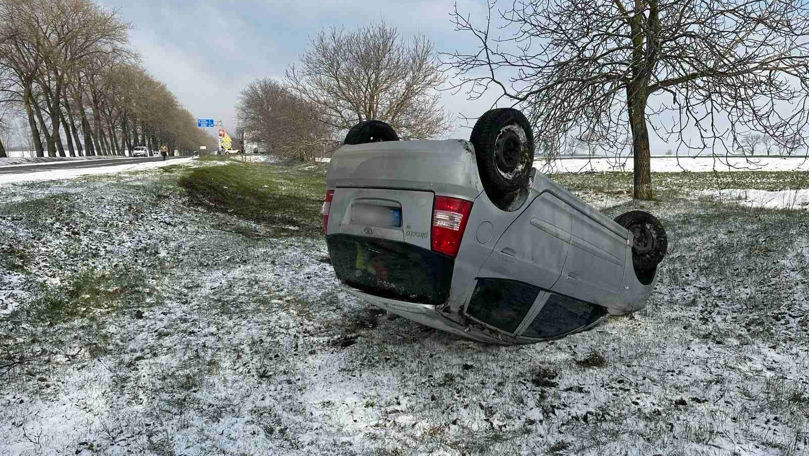 Accident grav la Edineț: O mașină s-a răsturnat din cauza zăpezii