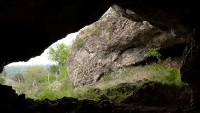 Duruitoarea Veche: Cum arată cea mai faimoasă peșteră