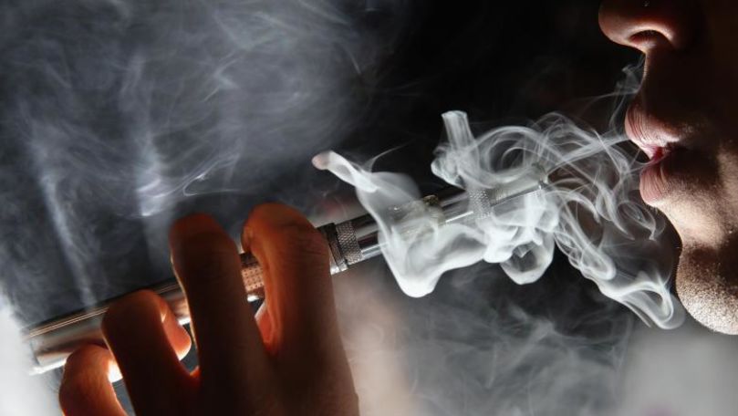 Peste 530 de îmbolnăviri și 7 decese în SUA de la ţigările electronice