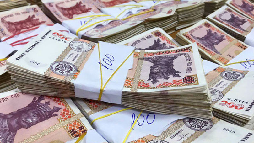 В апреле денежная масса увеличилась на 7,1% .