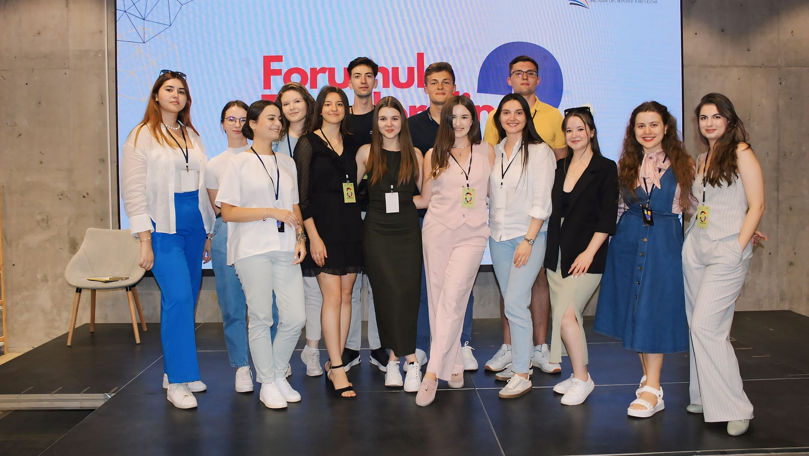 Tinerii moldoveni din diasporă revin la Chișinău Ⓟ