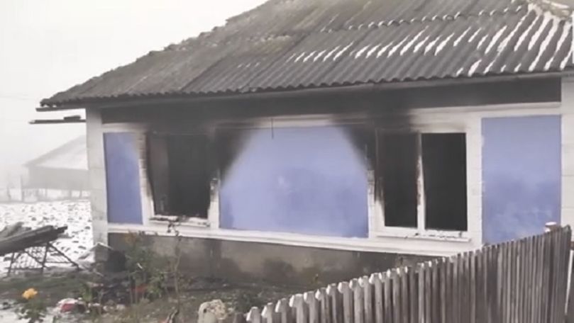 Copii bătuți și arși într-o casă din Hâncești: Un suspect, reținut