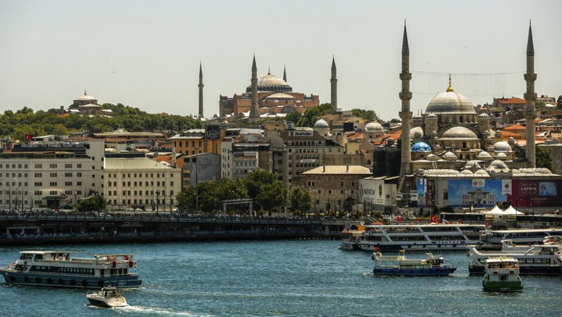 В Стамбуле подвергся вандализму собор Святой Софии.