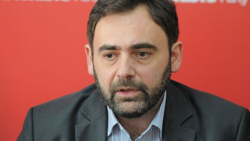 Доктор истории, бывший советник президента Марк Ткачук.