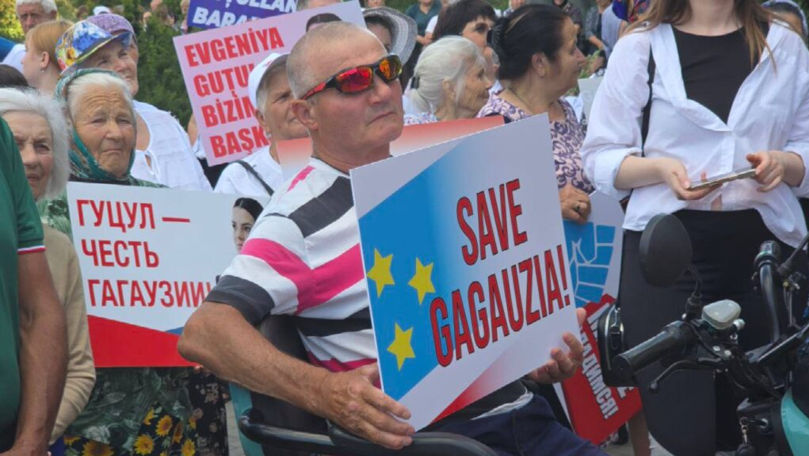 Peste 1.000 de persoane au protestat la Comrat în susținerea bașcanului