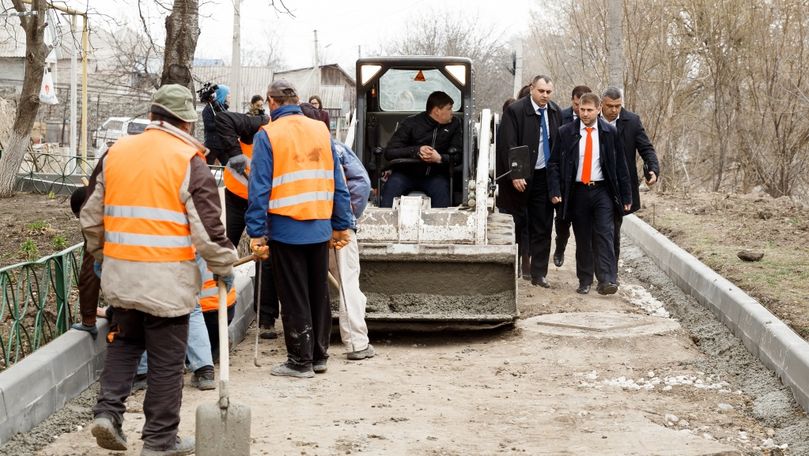 Primăria Orhei: Continuă modernizarea capitală a curților de bloc