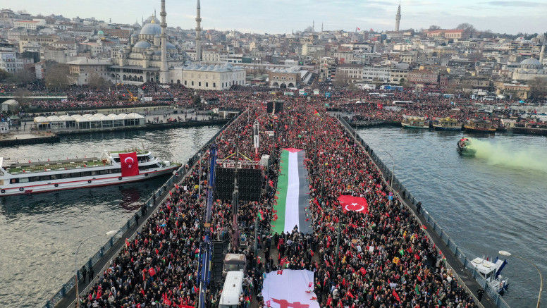 Proteste la Istanbul: Oamenii, revoltați de războiul din Fâșia Gaza