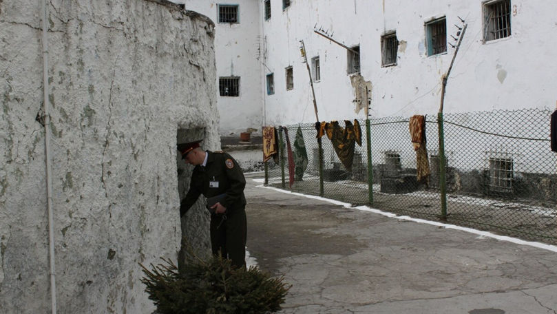 Sistemul penitenciar din Moldova se confruntă cu o criză de angajaţi