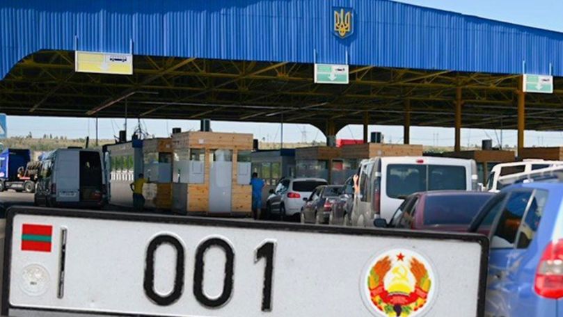 Oficial: Mașinile din stânga Nistrului pot traversa frontiera cu Ucraina