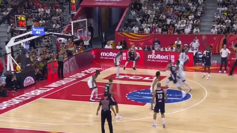 США впервые за 17 лет остались без медалей чемпионата мира по баскетболу.