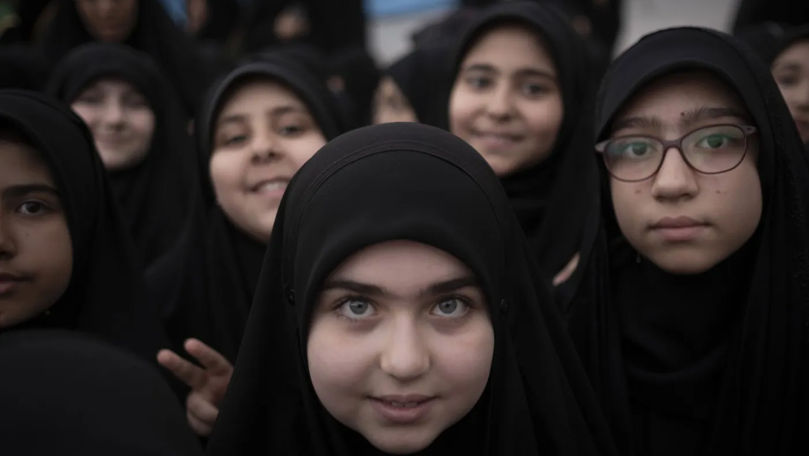 Iran: Consiliul de Securitate suspendă aplicarea legii hijabului