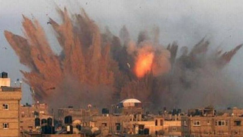 Atac aerian în Fâşia Gaza: Cel puţin 4 morţi după bombardamente