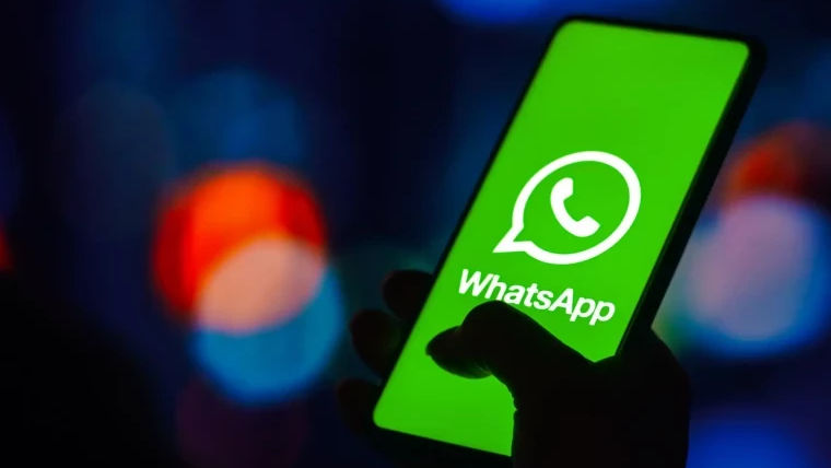 Cetățenii iranieni, îndemnați să-şi şteargă WhatsApp de pe dispozitive