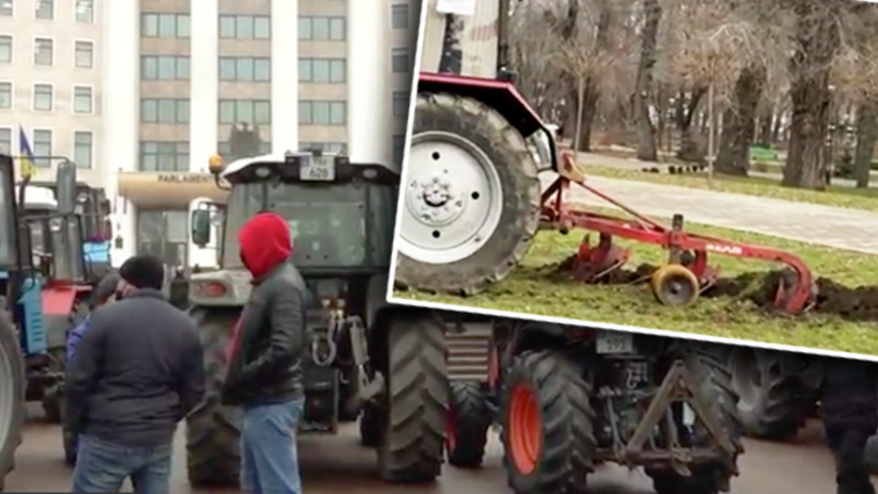 Фермеры требуют установки памятника на месте испорченного газона в Соборном парке. Коллаж: Point.md