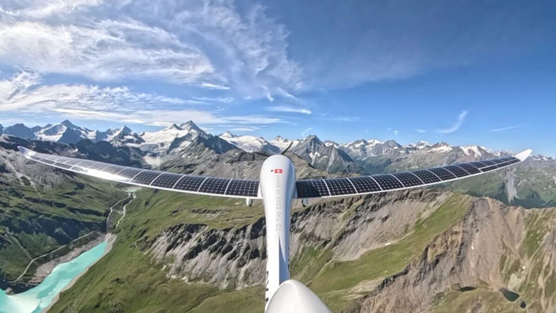 Un avion solar a reuşit să depăşească altitudinea de 9.500 de metri