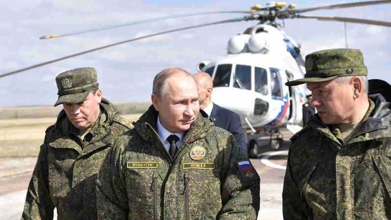 Vladimir Putin lansează un nou plan masiv de înarmare până în 2036