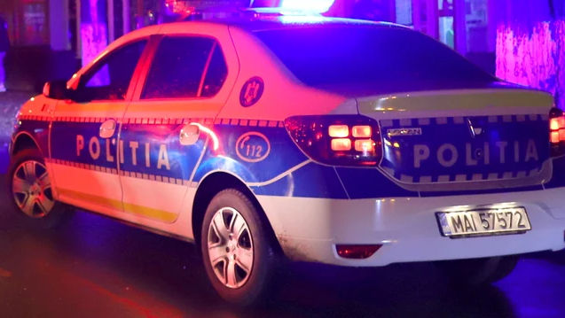 Beat și fără permis: Un polițist, reținut în localitatea Camenca
