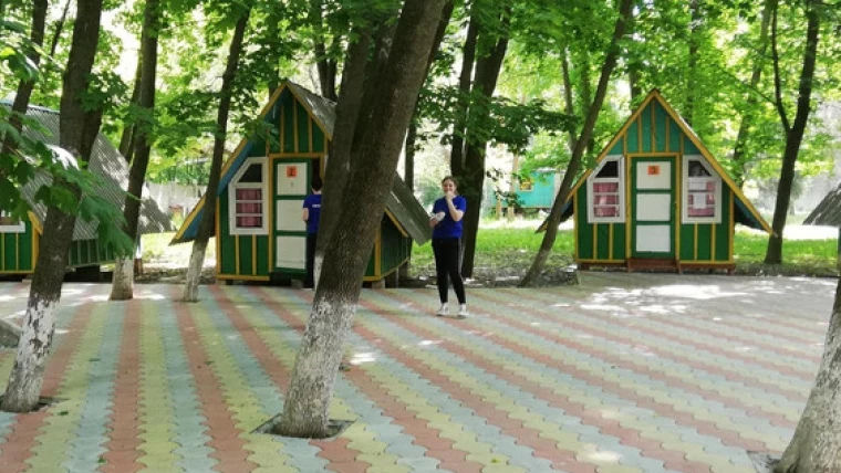 Biletele pentru taberele de vară s-ar putea scumpi în acest an