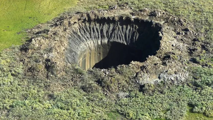Găurile uriașe din Rusia, apărute misterios, au acum un răspuns