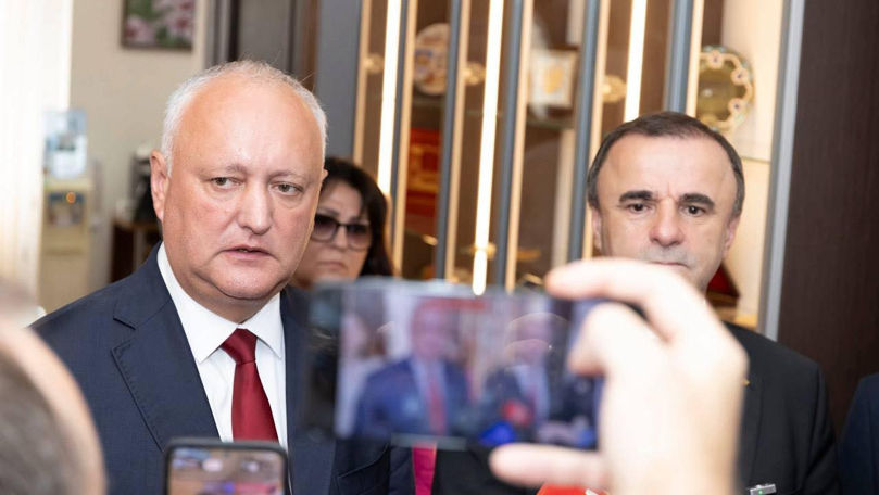 Moldoveni, influențați să voteze pentru partidul lui Dodon: Reacția PSRM