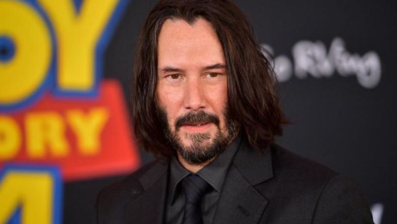 Keanu Reeves le-a făcut unor fani cea mai mare surpriză din viața lor