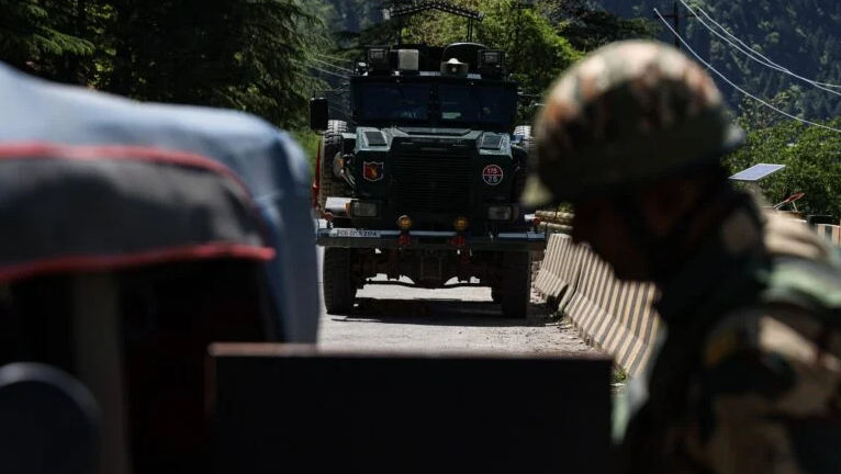 India dă undă verde armatei pentru o ripostă la atentatul din Kashmir