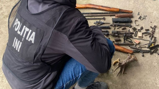 Percheziții la Ocnița: Au fost depistate arme și muniții deținute ilegal
