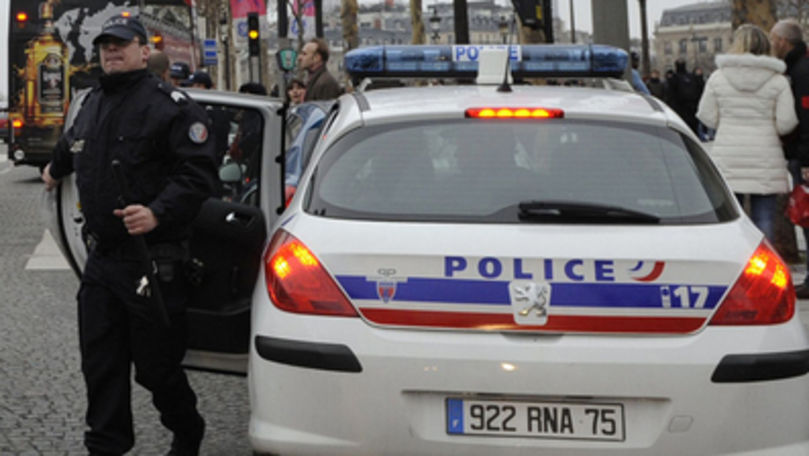 Franța: Un bărbat a ameninţat Poliţia. Turiștii, scoși din hoteluri