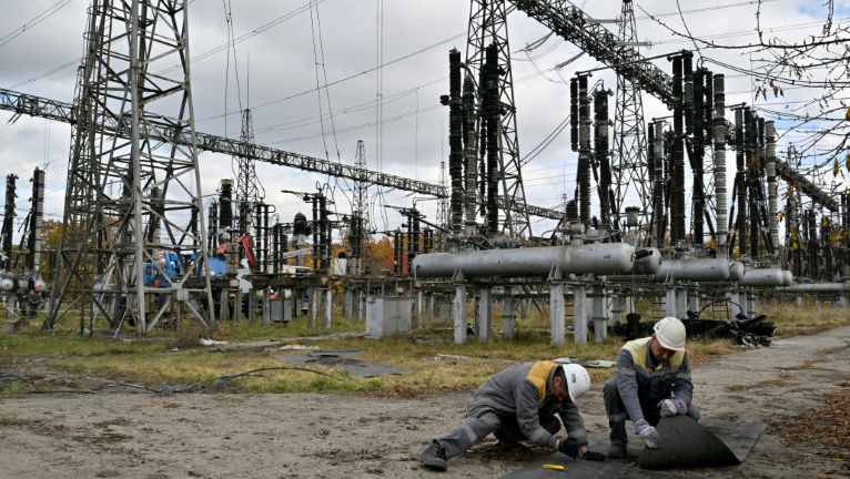 Pagubele provocate rețelei de energie din Ucraina sunt colosale
