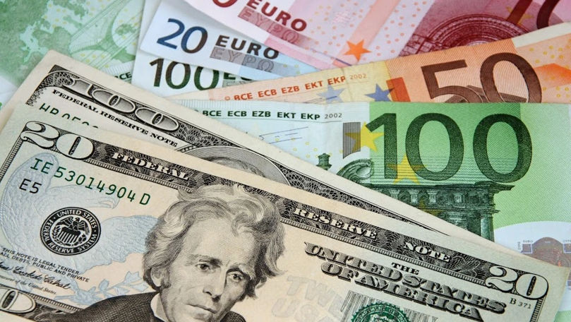 Curs valutar 19 iunie 2025: Cât valorează un euro și un dolar