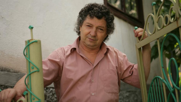 Iulian Filip: Cartea, un model de sănătate, puneți-o în mâna copilului