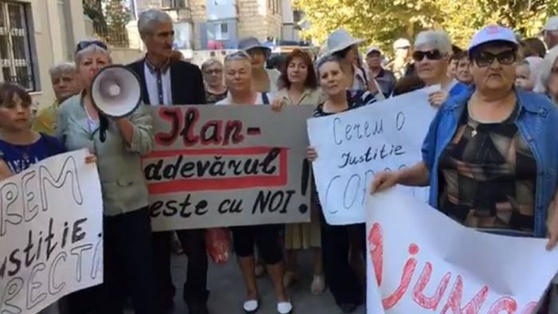 Susținătorii lui Ilan Șor protestează în fața Curții de Apel Cahul